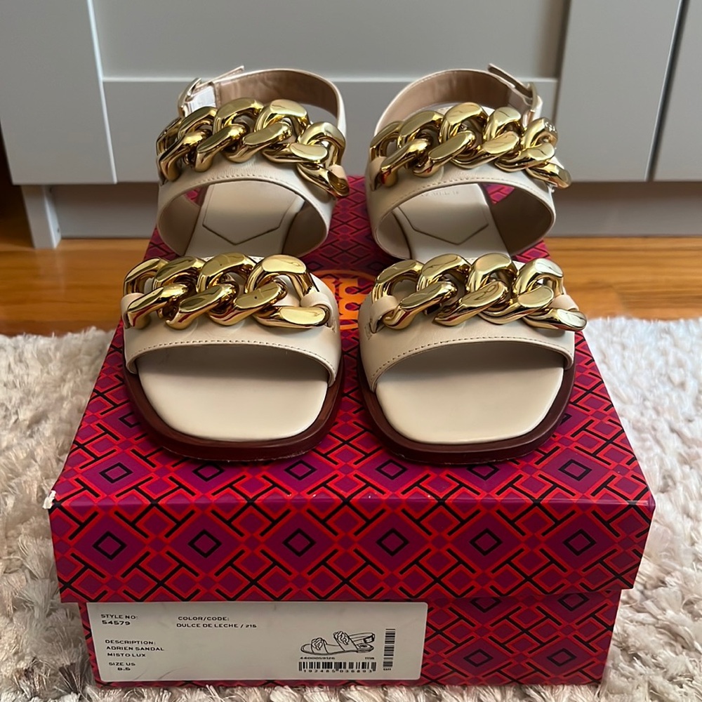 Tory Burch Adrian sandal cream color with gold chain detail